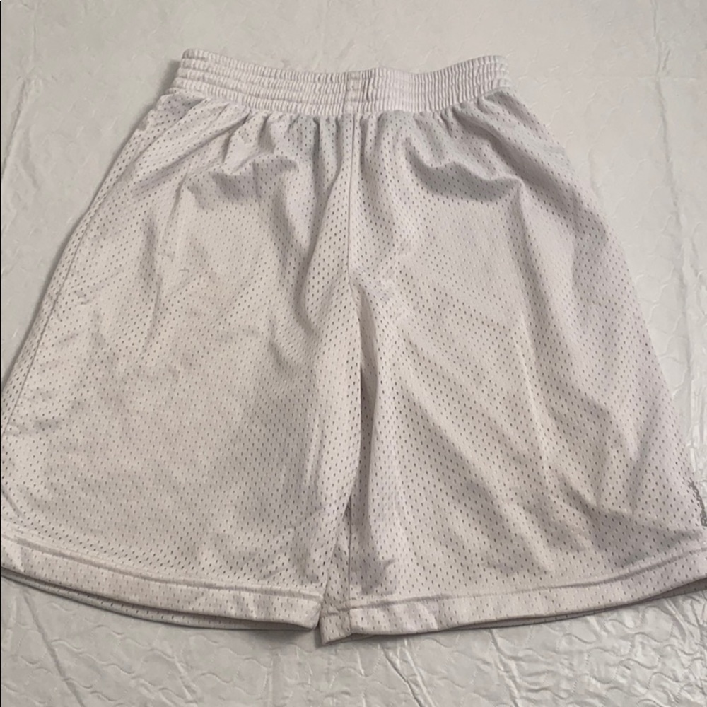 Reebok white mesh pocket shorts 10-12